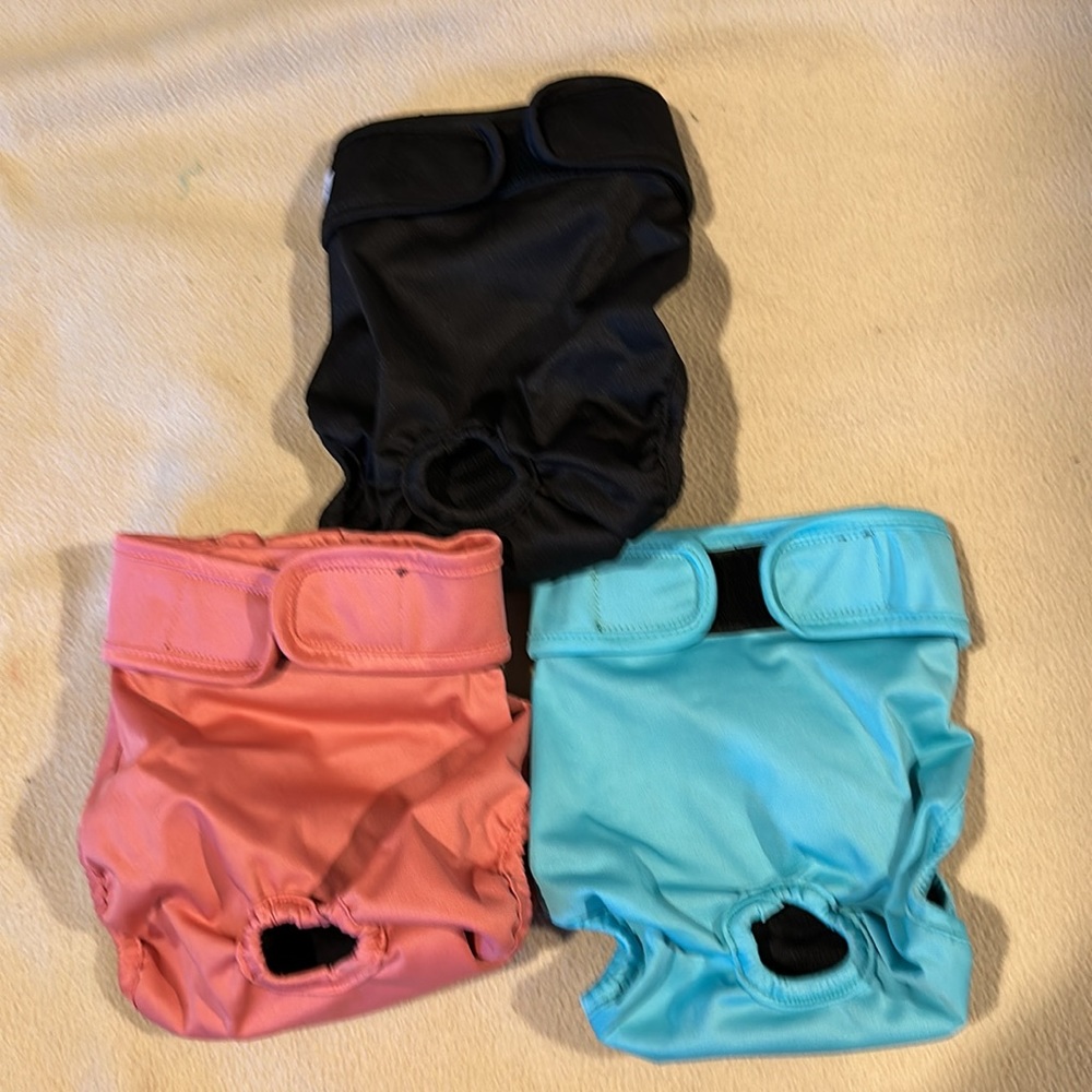 NWT Paw Legend Washable Reusable Female Dog Diapers  (3 Pack,medium)